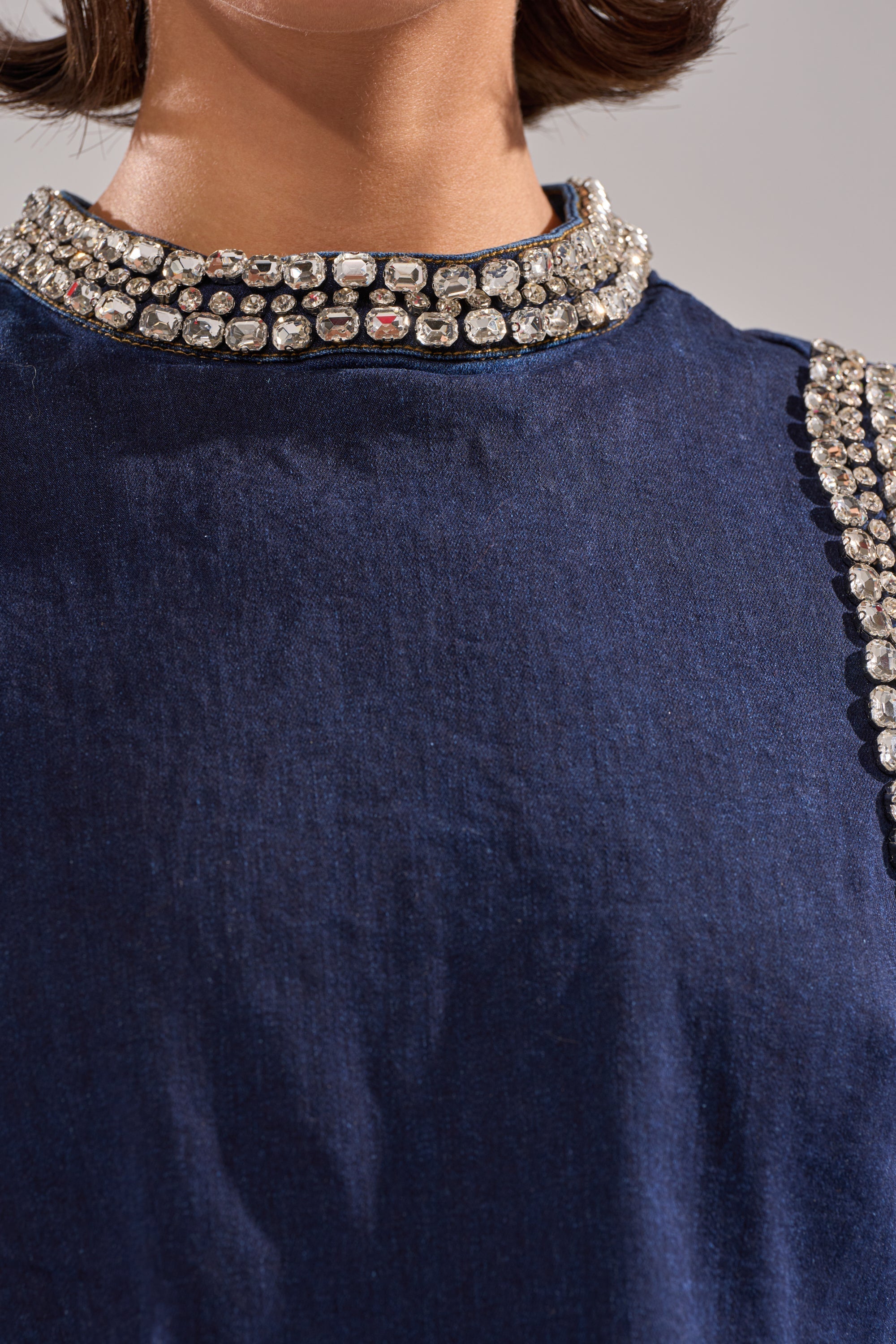 POPPIN OUT RHINESTONE DENIM BLOUSE IN DARK WASH DENIM