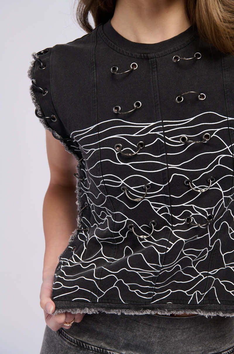 HIGH FREQUENCY GRAPHIC TANK TOP